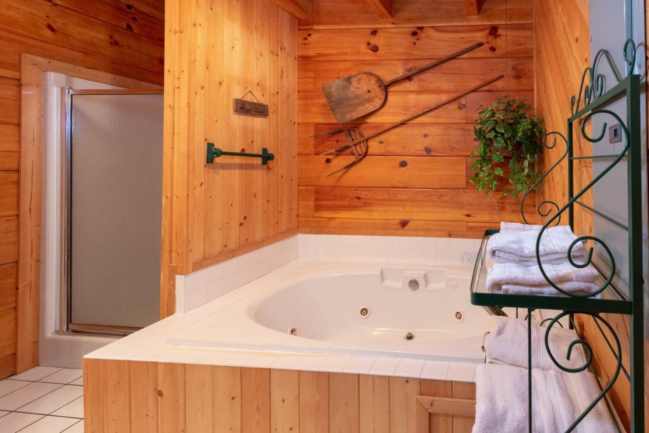Creekside Bunkhouse Villa Whittier Esterno foto